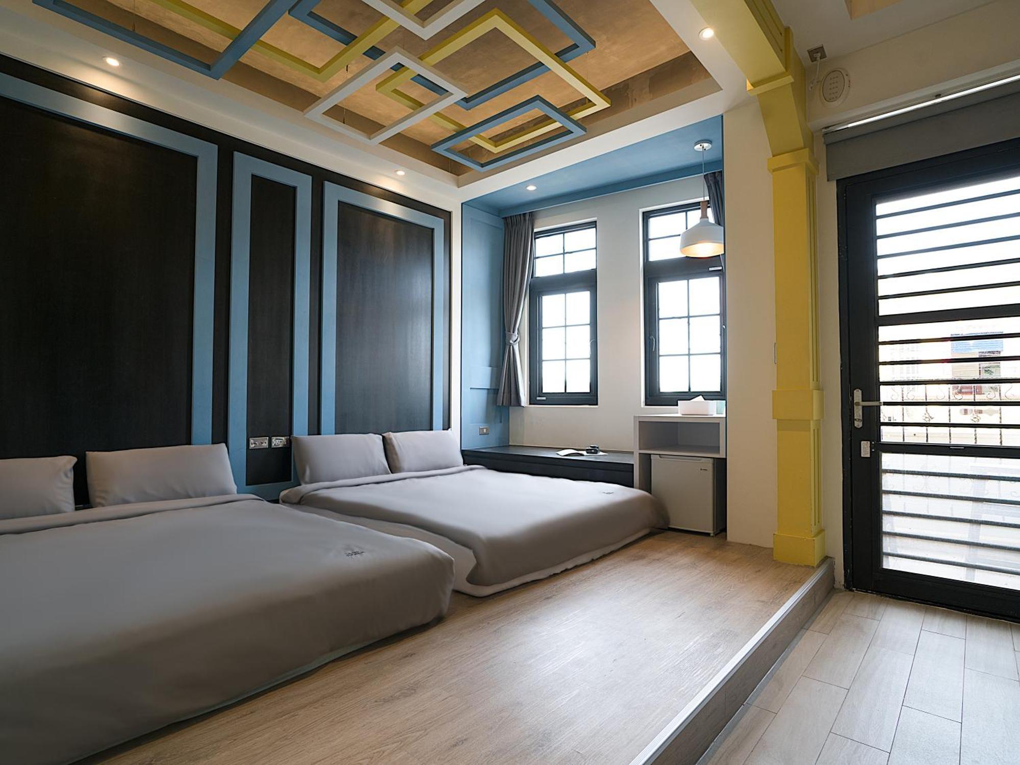 Bed and Breakfast 琉球茶室 現代館 Сяолюцю Экстерьер фото