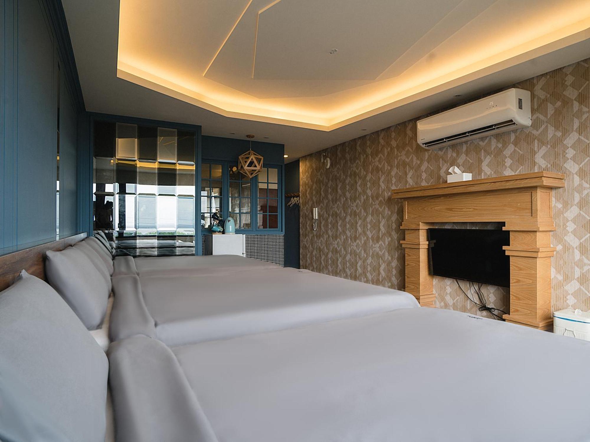 Bed and Breakfast 琉球茶室 現代館 Сяолюцю Экстерьер фото