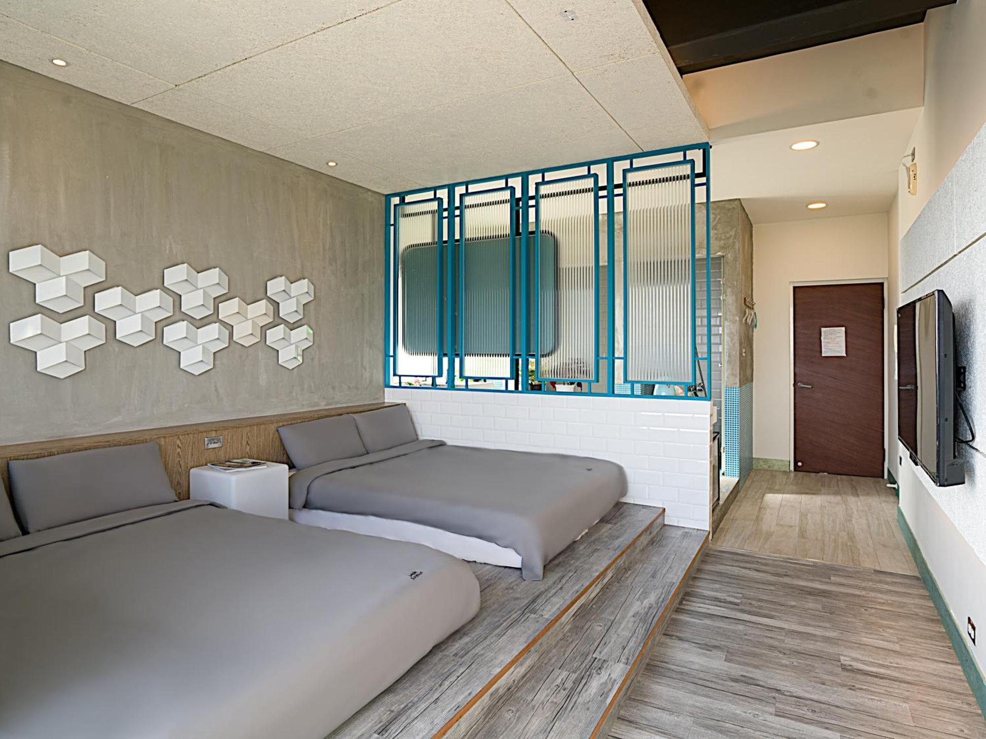 Bed and Breakfast 琉球茶室 現代館 Сяолюцю Экстерьер фото