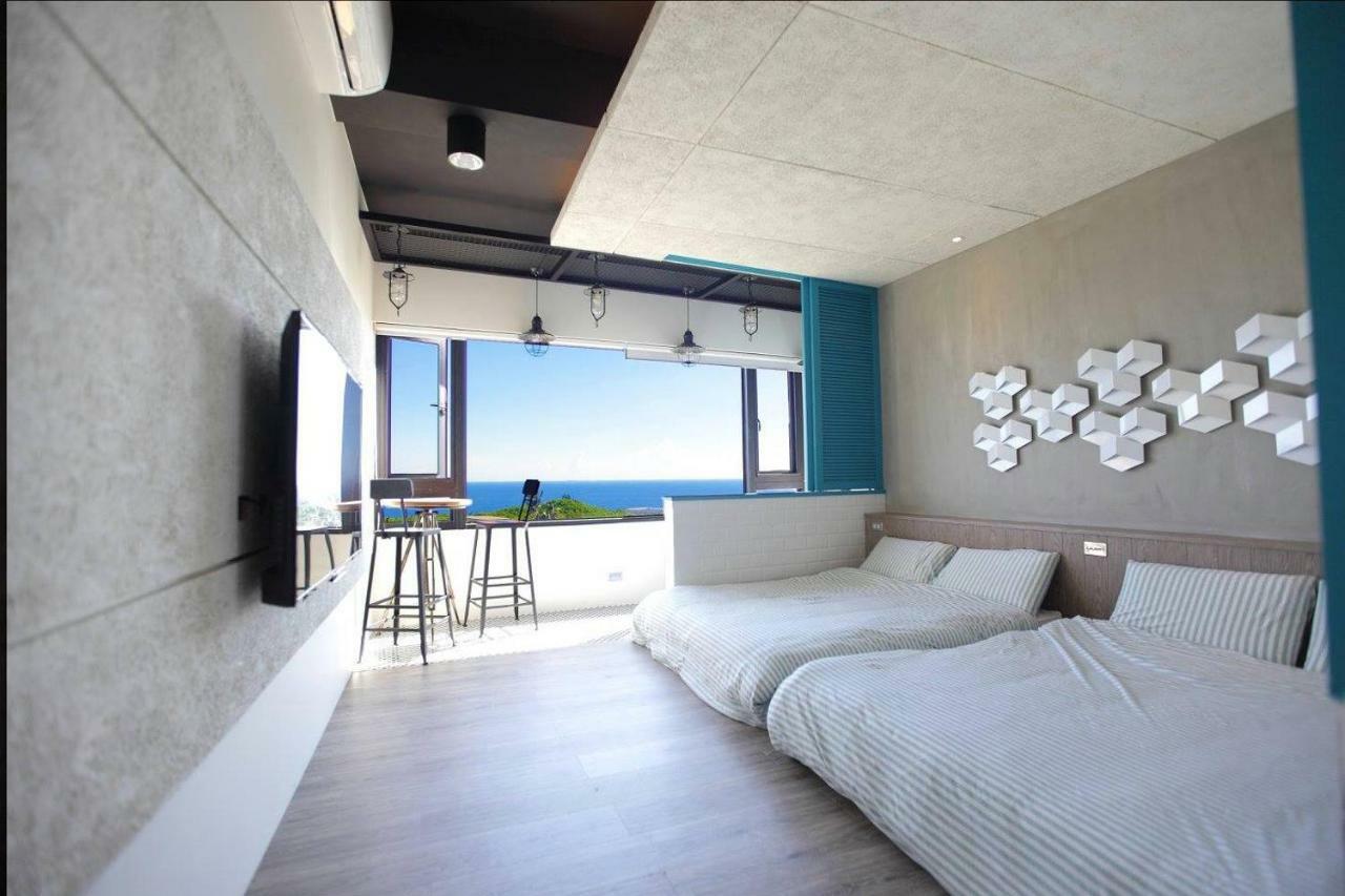 Bed and Breakfast 琉球茶室 現代館 Сяолюцю Экстерьер фото