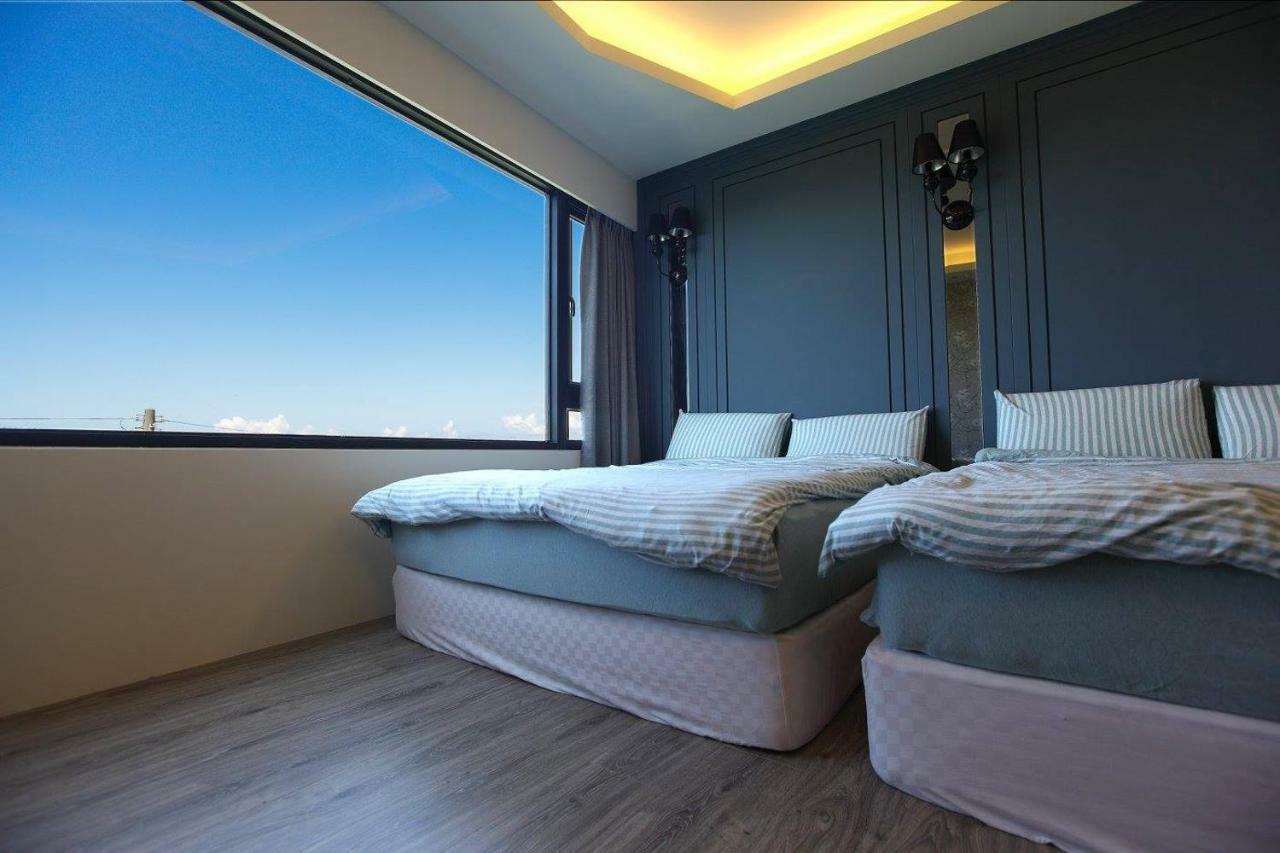 Bed and Breakfast 琉球茶室 現代館 Сяолюцю Экстерьер фото