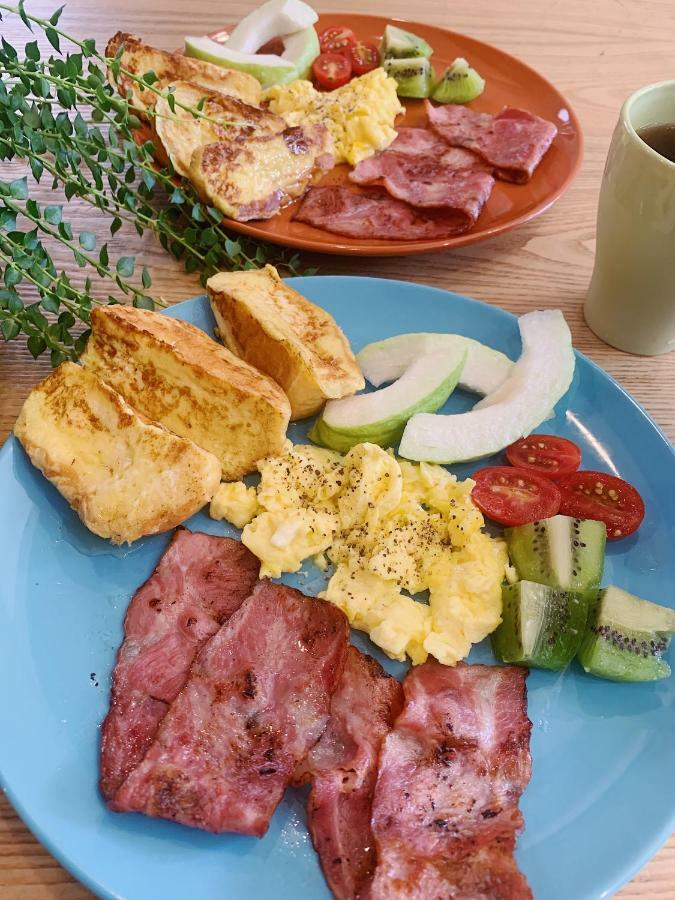 Bed and Breakfast 琉球茶室 現代館 Сяолюцю Экстерьер фото